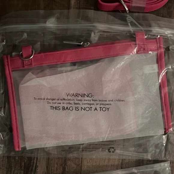 NIP! Thirty-One Crossbody-Clear in Hibiscus Hot Pink Smooth Pebble w/wallet. - Picture 3 of 6